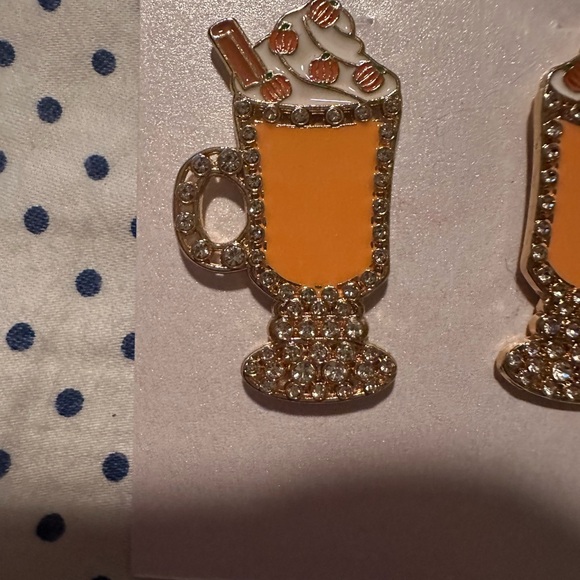 BAUBLEBAR THE SPICE OF LIFE ITS PSL SEASON LATTE MUG STUD EARRINGS - Picture 3 of 5